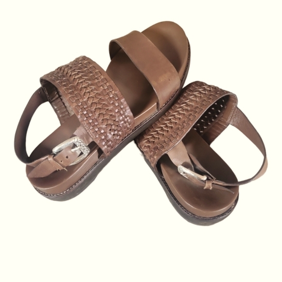 Brighton Hana Caramel Leather Celtic Knot Adorn 1" Heel Sandals Sz 8 1/2 M - Picture 7 of 9